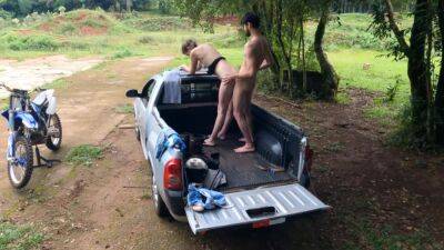 Horny Couple Real Sex In The Country Amateur Videos - hclips.com