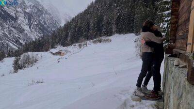 Couple enjoys hidden passionate lovemaking during winter mountain trip - sunporno.com