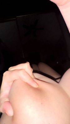 Webcam Girl Masturbating With A Dildo Wet Pussy Close Up - drtuber.com