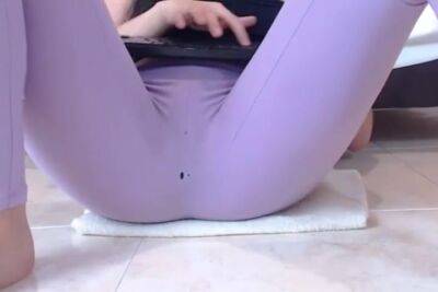 Hot Squirting In Asian In Pants. Babe So Horny Webcam - upornia.com