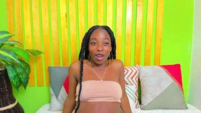 Ebony girl Kymlenox Chatting with you on live webcam - drtuber.com
