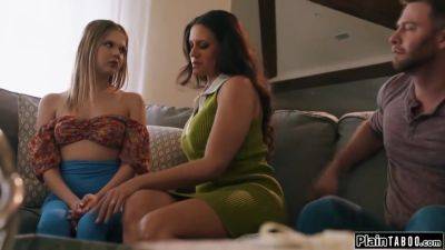 Big T, Penney Play And Coco Lovelock In Teen Babysitter Wets Herself Ifo Couple - upornia.com