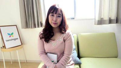 Amateur Asian Lady blowjobs and jerking - drtuber.com - Japan